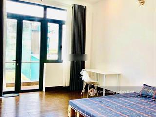 Chỉ 9.5 tỷ tl  bán nhà hxh nguyễn hồng đào gần trường chinh  dt 4.2x16m  2 lầu st mới đẹp