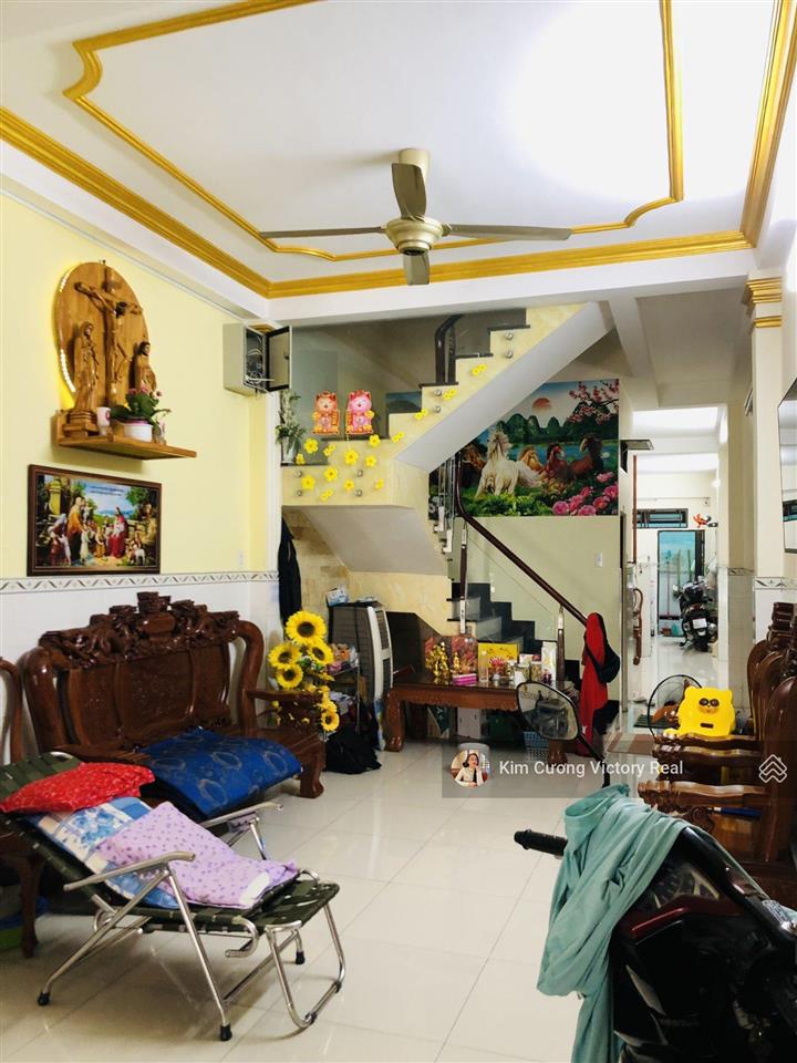 Bán nhà dt 71m2  4 tầng  đường bành văn trân thông cách mạng tháng tám  chỉ 7.8 tỷ tl