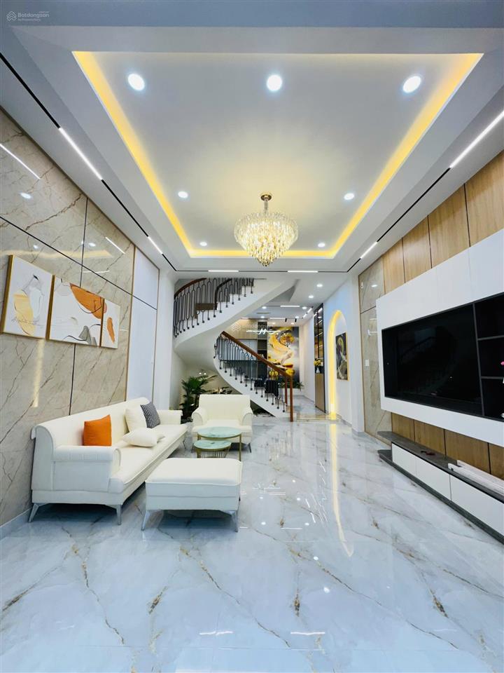 Bán nhà hẻm 80 ba vân  hxh 6m khu sang  dt 4x17m, 2 lầu st mới 100% full nội thất chỉ 11.5 tỷ tl