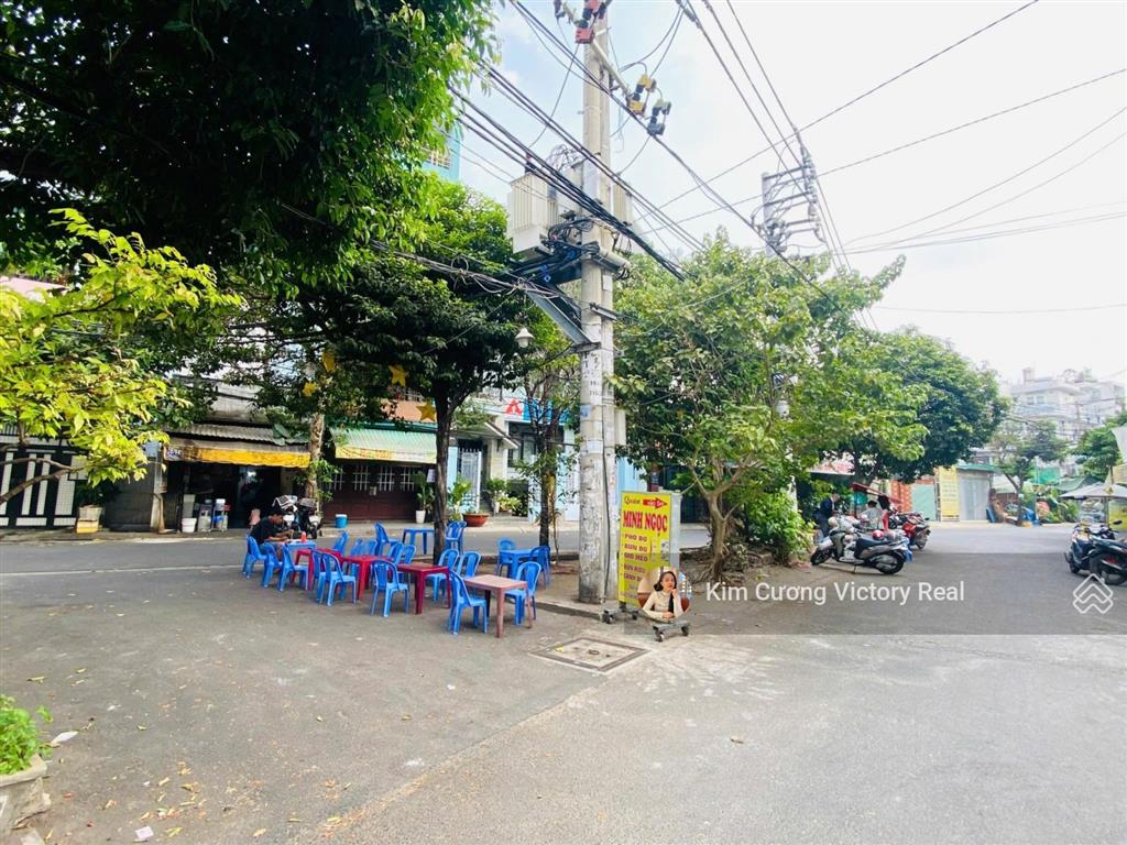 Bán nhà hẻm 80 ba vân  hxh 6m khu sang  dt 4x17m, 2 lầu st mới 100% full nội thất chỉ 11.5 tỷ tl