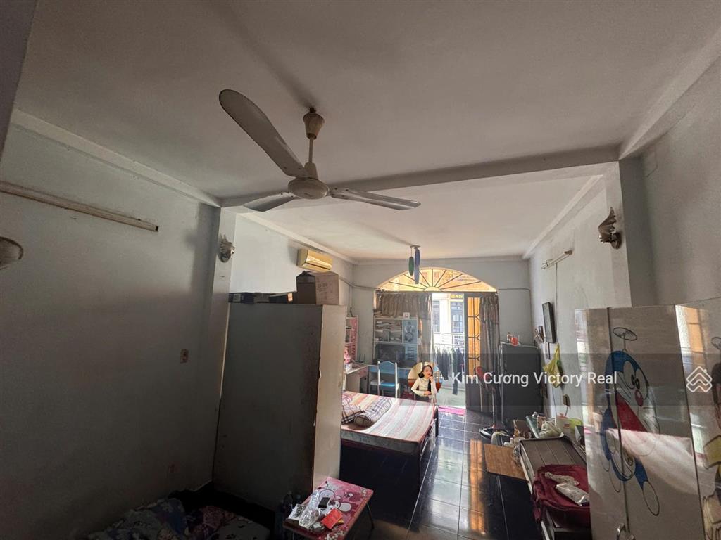 Bán nhà trường chinh  4 tầng  giá 8,6 tỷ, thương lượng!