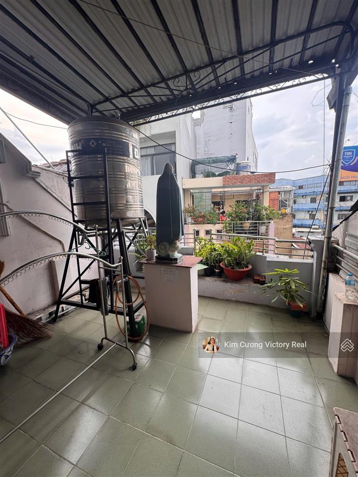 Bán nhà trường chinh  4 tầng  giá 8,6 tỷ, thương lượng!