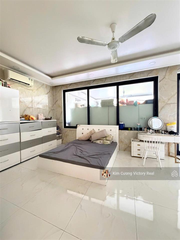 Bán biệt thự đẹp mặt tiền quốc lộ 50 trung tâm cần đước, long an