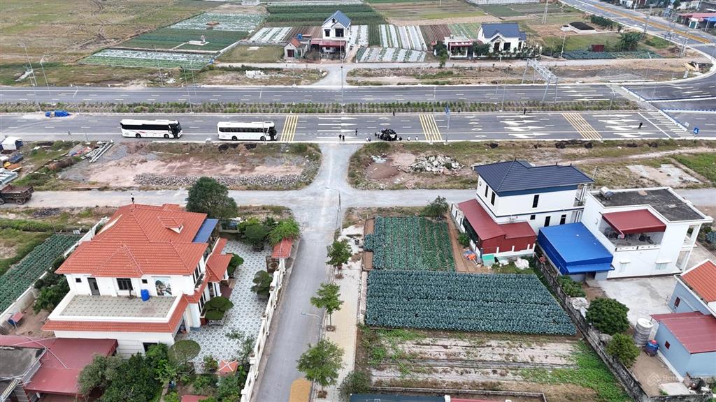 Bán đất nền mặt biển hải hậu 950tr gần vsip, ninh cơ, flamingo đón sóng cao tốc