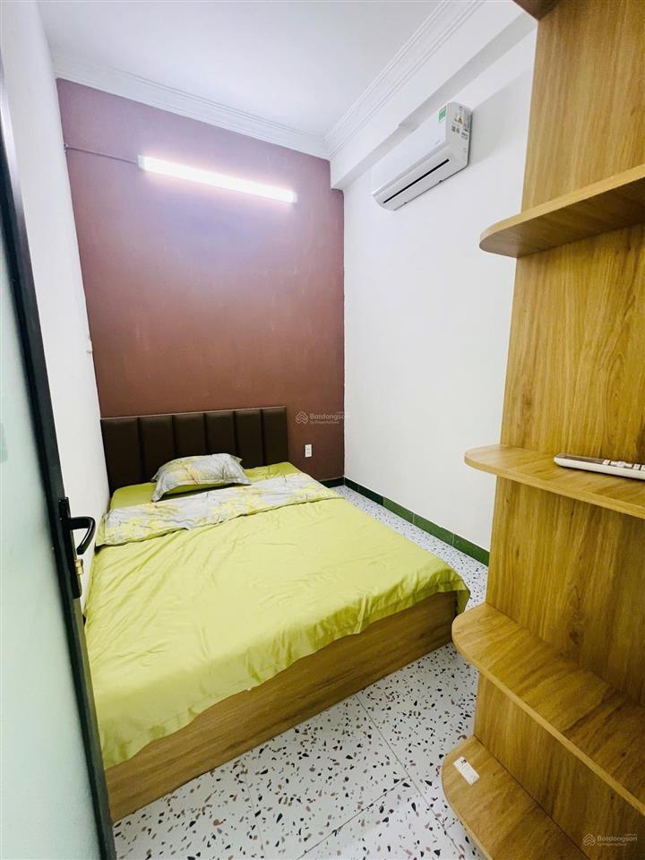 Cho thuê căn hộ 2 phòng ngủ đầy đủ nội thất có ban công thoáng cách parc mall quận 8 chỉ 300m đi bộ