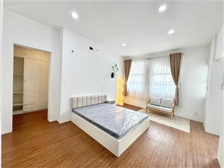 Cho thuê căn hộ tách bếp có ban công thoáng mát yên tĩnh kế đại học y dược quận 5 chỉ 5 phút đu bộ