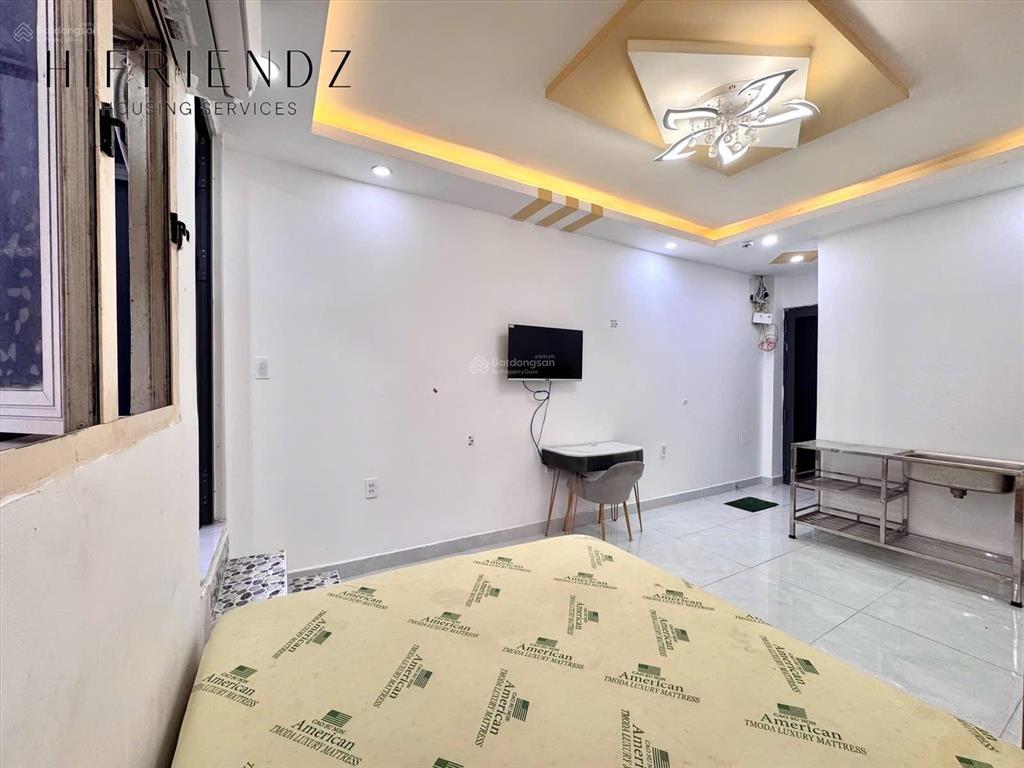 Phòng trọ có ban công thoáng  giờ giấc tự do  để xe miễn phí ngay đường tạ quang bửu quận 8