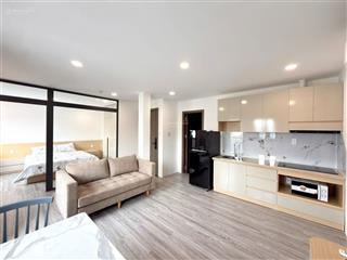 Căn hộ chung cư 50m2 có ban công cửa sổ thoáng  thang máy mới ngay gần ngã 6 cộng hoà quận 5