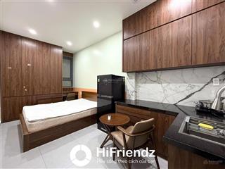 Căn hộ chung cư hiện đại có thang máy  miễn phí gửi xe trong nhà ngay mặt tiền hùng vương quận 5