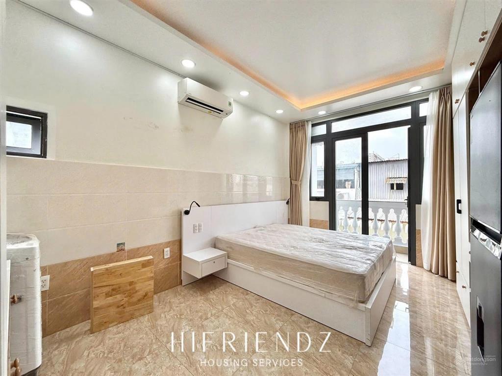 Căn hộ mới an ninh  sạch sẽ  đầy đủ nội thất có thang máy ở đường trần tuấn khải quận 5