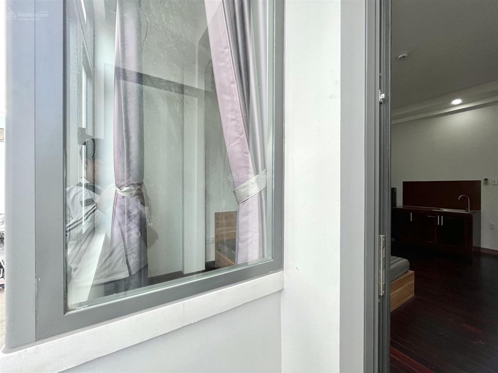 Căn hộ ban công thoáng mát 38m2 rộng rãi đầy đủ nội thất gần cầu chánh hưng, quận 8