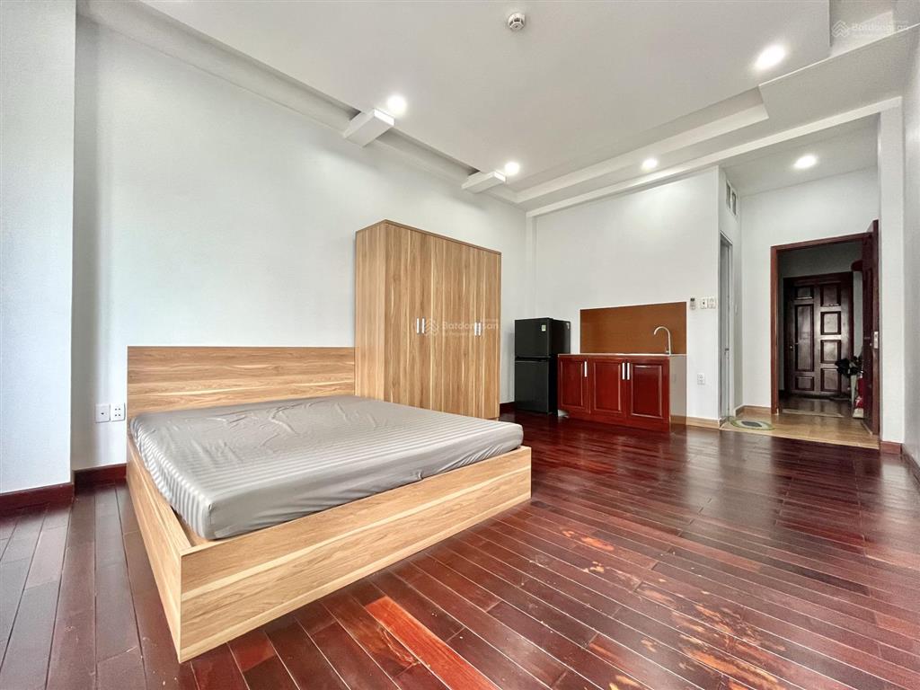 Căn hộ ban công thoáng mát 38m2 rộng rãi đầy đủ nội thất gần cầu chánh hưng, quận 8