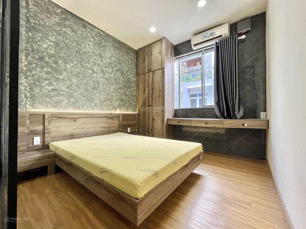Căn hộ 40m2 tách bếp nội thất thiết kế hiện đại ngay mặt tiền lê hồng phong quận 5