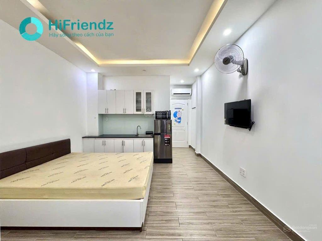 Căn hộ mini có ban công thoáng đầy đủ nội thất giá rẻ ngay âu dương lân gần cầu chữ y quận 8