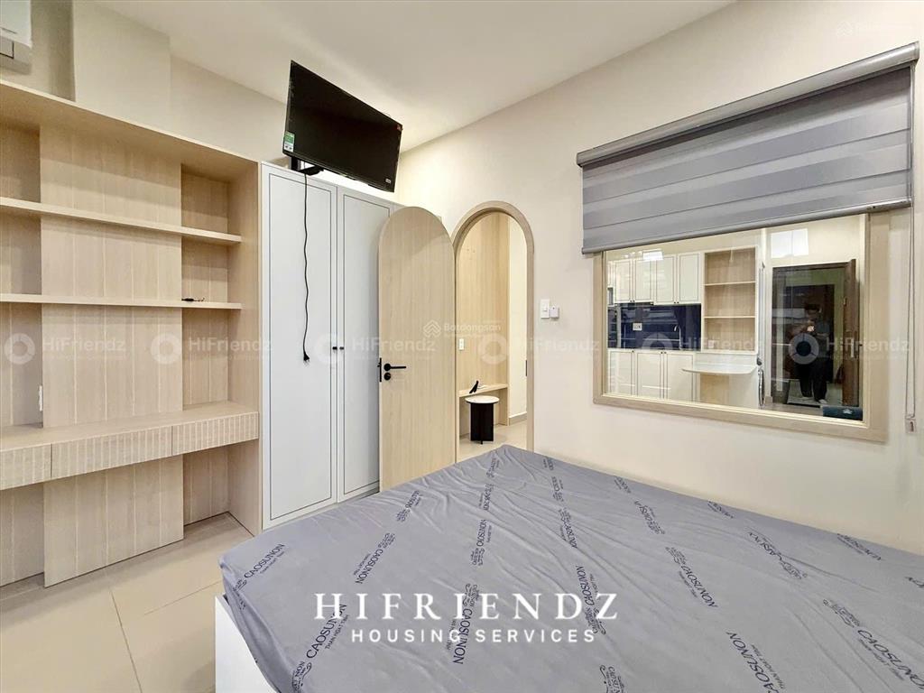 Căn hộ chung cư 1 phòng ngủ 50m2 có ban công view thoáng gần sát đại học y dược quận 5