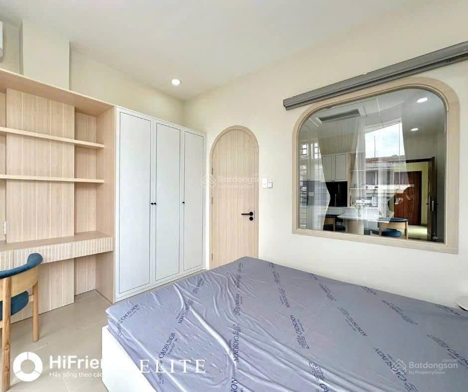Căn hộ chung cư 1 phòng ngủ 50m2 có ban công view thoáng gần sát đại học y dược quận 5