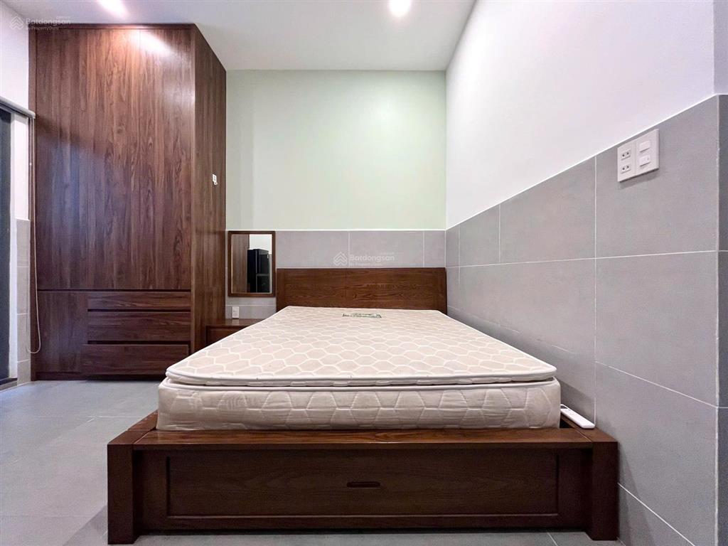 Căn hộ đẹp  nhà chính chủ gửi cho thuê mặt tiền đường hùng vương q5 gần đại học khoa học tự nhiên