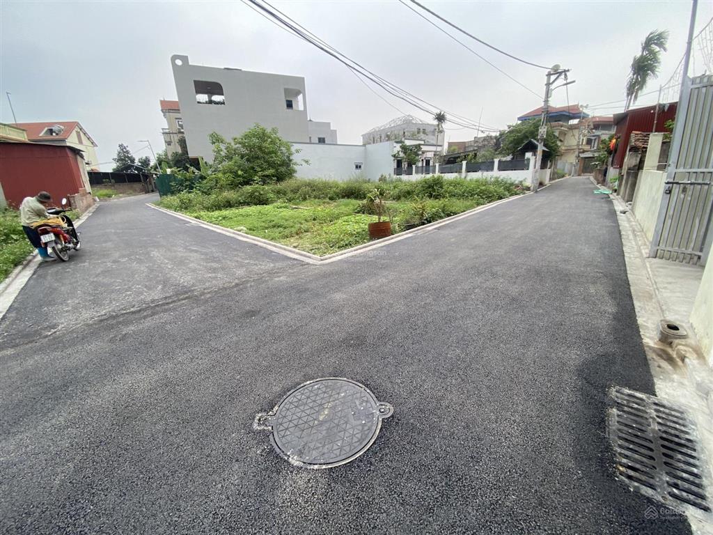 Đất đẹp tổ 9 tt quang minh  mê linh  hn. dt 66,1m²  100% đất thổ cư mt = hậu 4m