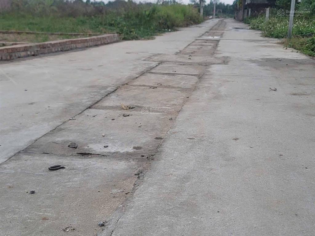 Bán đất, lô 2 mặt đường, tổ 10 tt quang minh  mê linh  hn dt 58,1m2  full thổ cư, mt= h