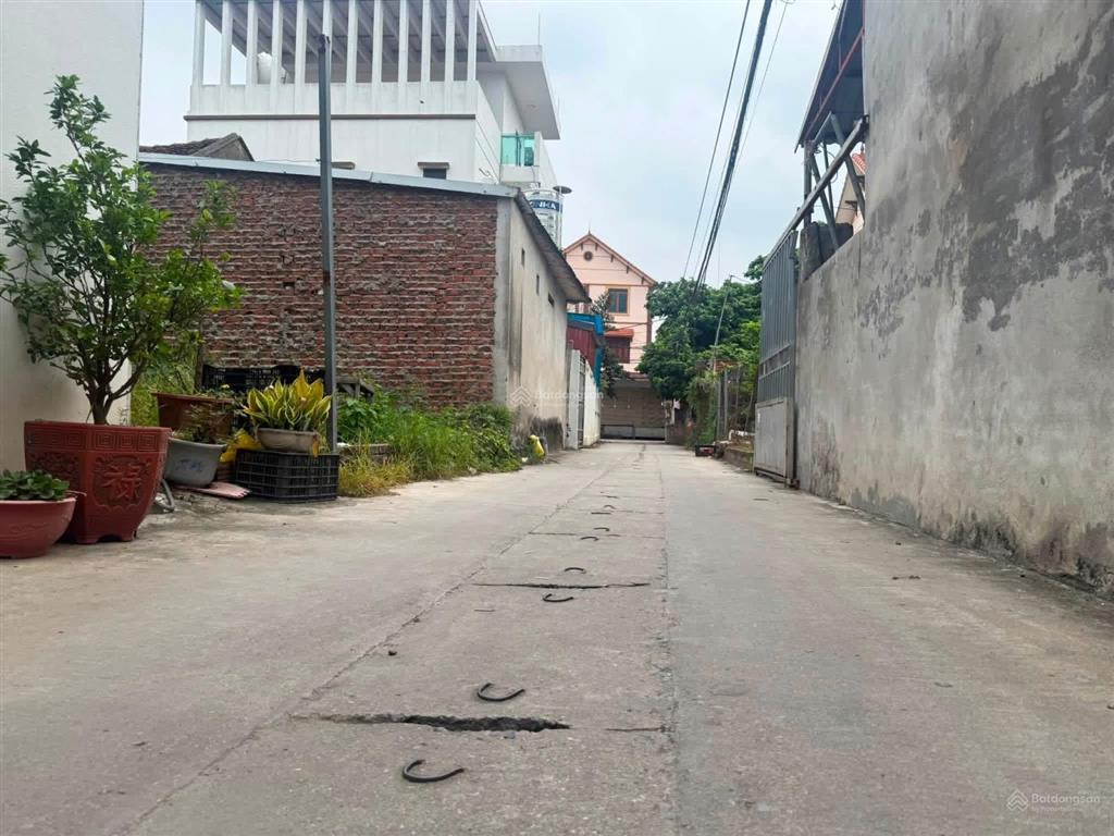 Lô đất giá tốt tổ 10 quang minh  hà nội dt 50m²  full thổ cư đường trước đất gần 4m