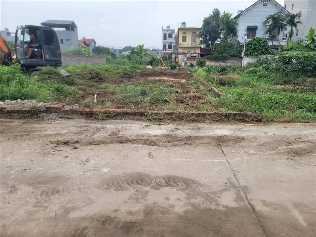 Siêu phẩm bìa làng giá tốt tổ 10 tt quang minh  mê linh  hn dt64m2  full thổ cư