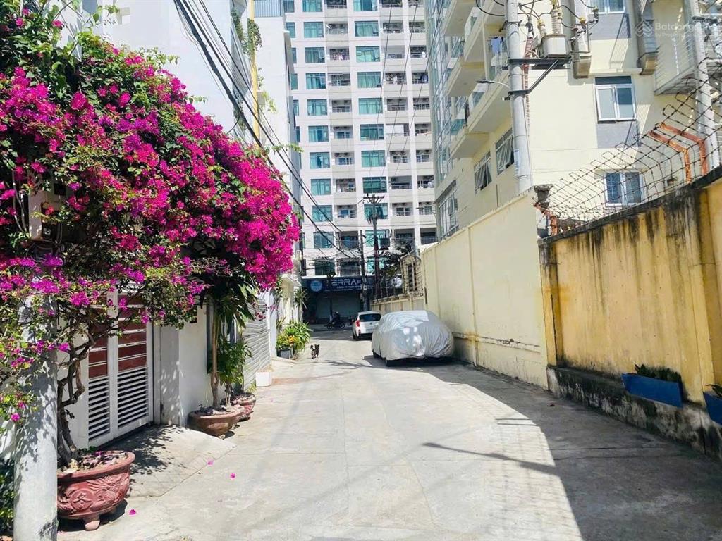 Đất siêu đẹp tại biển hòn chồng, đường cao văn bé, nha trang, ngang 12m 24,5tỷ