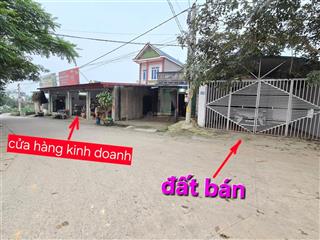 Bán 1 lô, tặng 1 lô + tặng nhà đẹp
trục kinh doanh, đường rộng. ô tô quay đầu trước đất.
