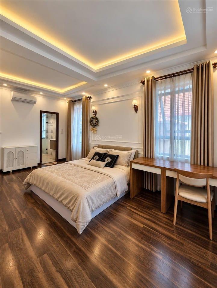 Hiếm! nhà mặt phố sài đồng đang tạo dòng tiền 18 triệu/tháng sổ đỏ chính chủ, pháp lý sạch