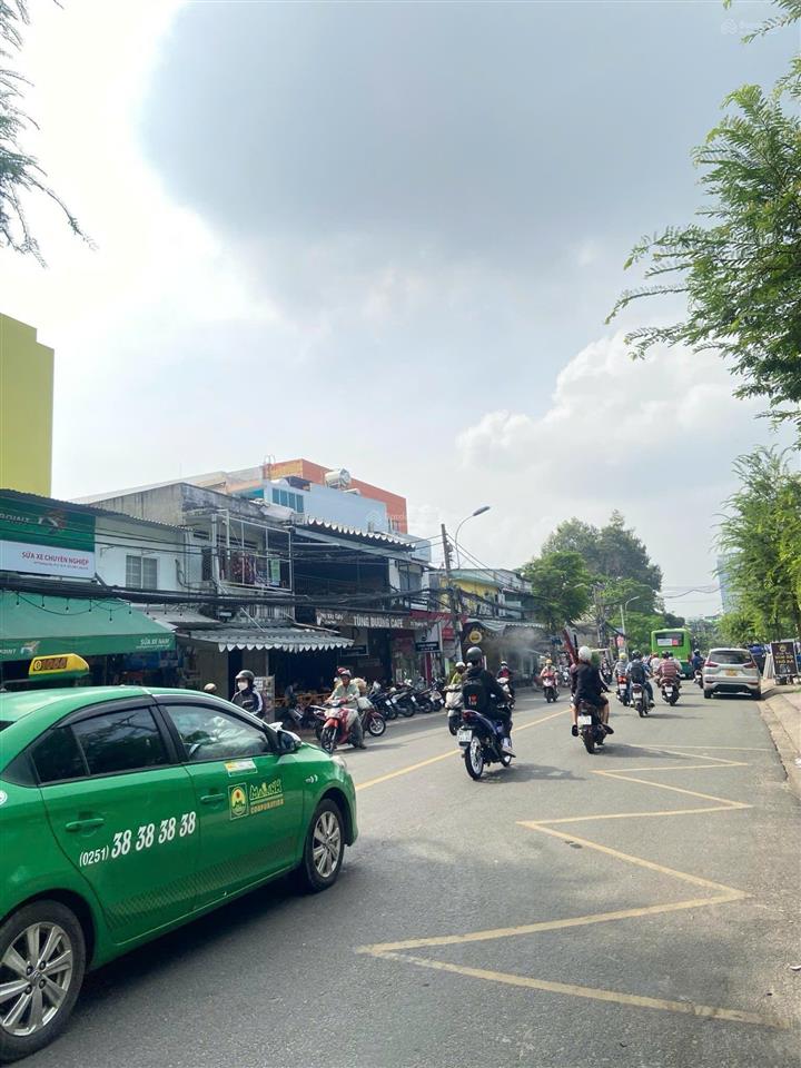 Mt vip trường sơn  đối diện cv lê thị riêng  mặt tiền 4,3m