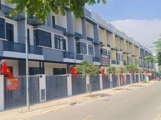Bán nhà phố kcn phước đông  tây ninh, giá tốt trước khi tăng từ 20%