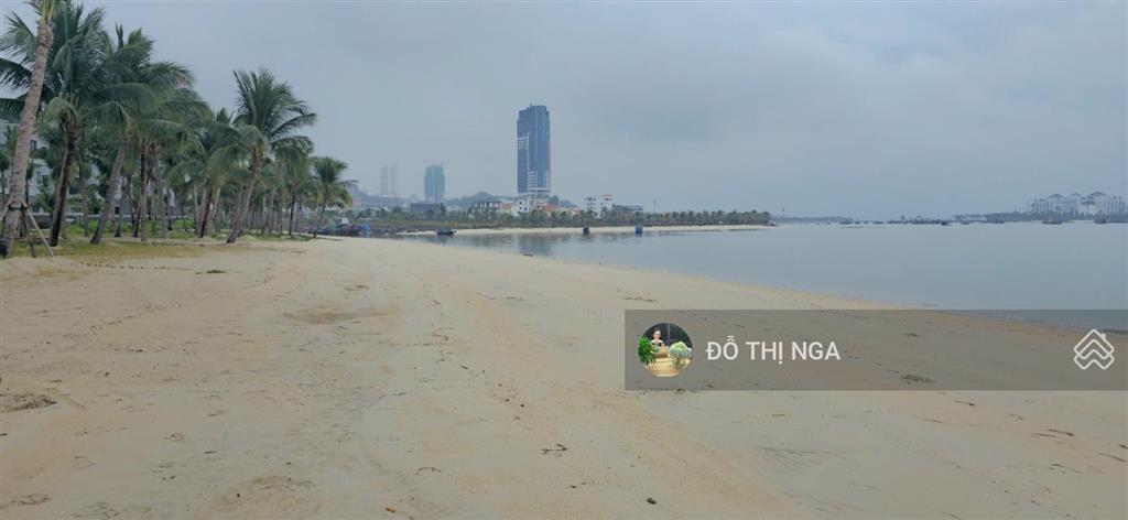 Bán dinh thự tổng thống grand bay halong villas, hơn 160 tỷ, 660m2 sát mặt biển.  0962 035 ***