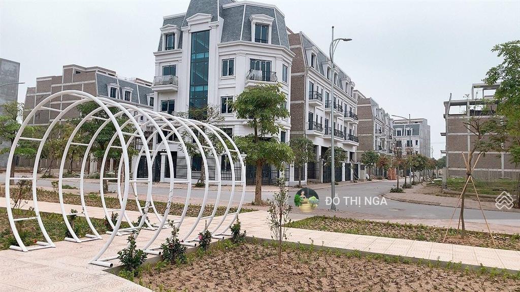 Tìm đâu căn liền kề trung tâm hà nội chủ ngộp bank cần bán chỉ hơn 7 tỷ, sẵn sổ đỏ.  0962 035 ***