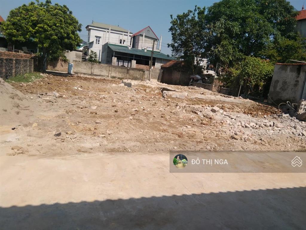 Chính chủ bán nhanh mảnh đất ở 100m² gần đhqghn giá 3,5 tỷ, ô tô vào đất.  0962 035 ***