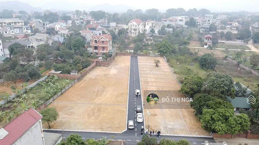 Chính chủ cần bán gấp 100m² thôn 7 phú cát đường oto tránh giá 4,1 tỷ.  0962 035 ***