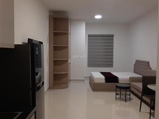 Sunrise city view 40m2 full 11,5 triệu  0904 133 ***