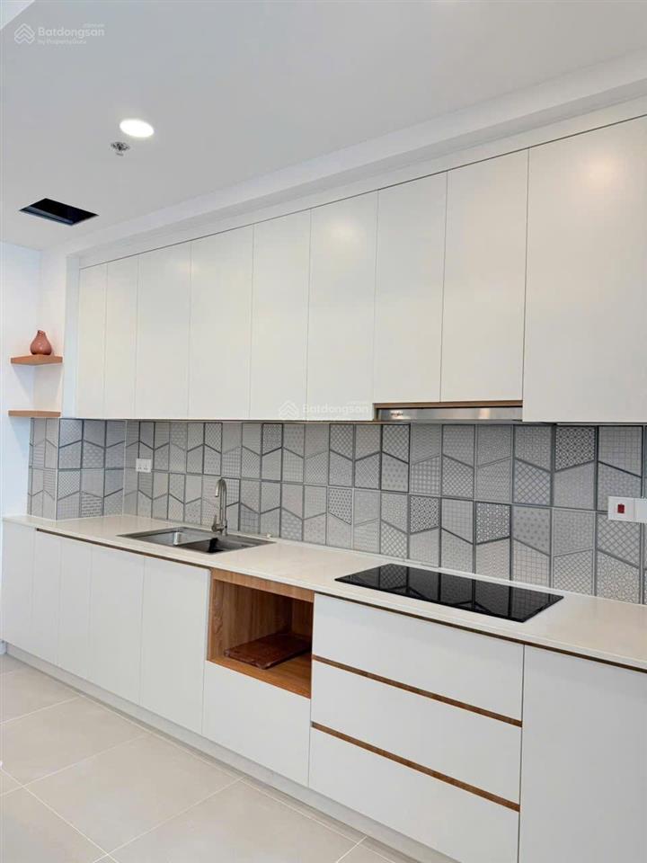 Celesta rise cho thuê 2pn 16,5 triệu0904 133 ***