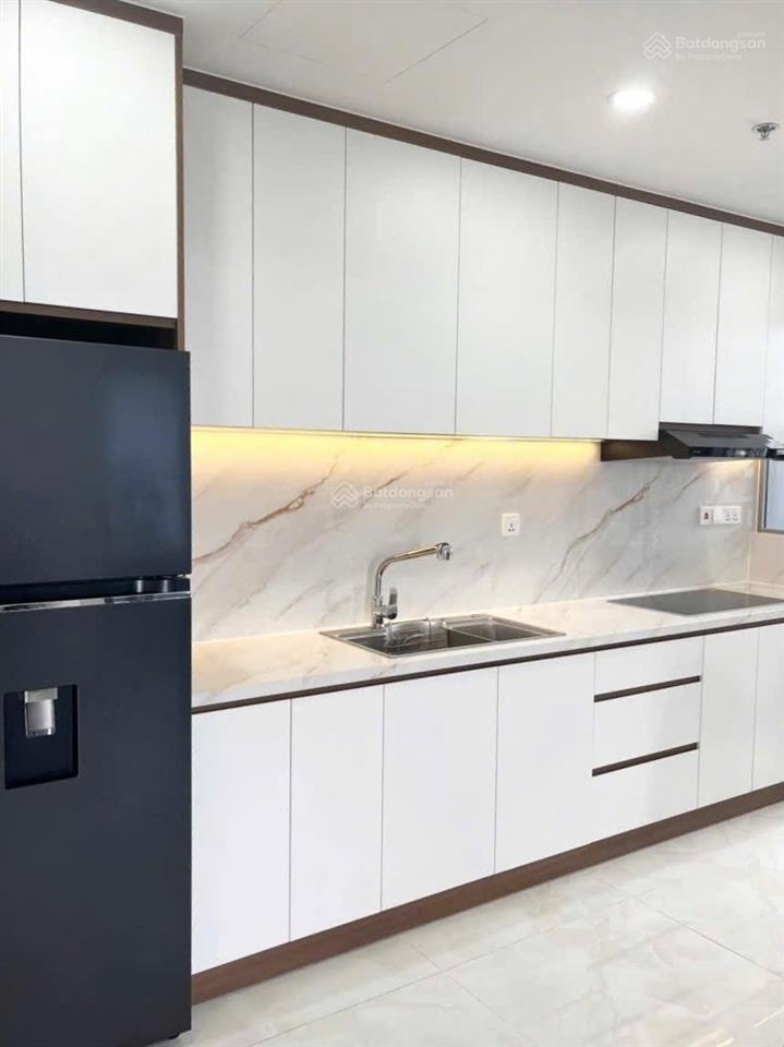 Celesta rise cho thuê 2pn 16,5 triệu0904 133 ***