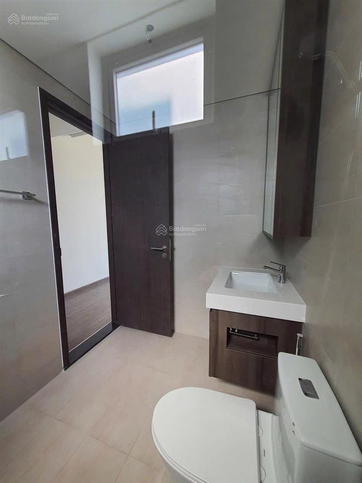 Bán celesta rise 3pn 2wc 6.6 tỷ nhà thô 0904 133 ***
