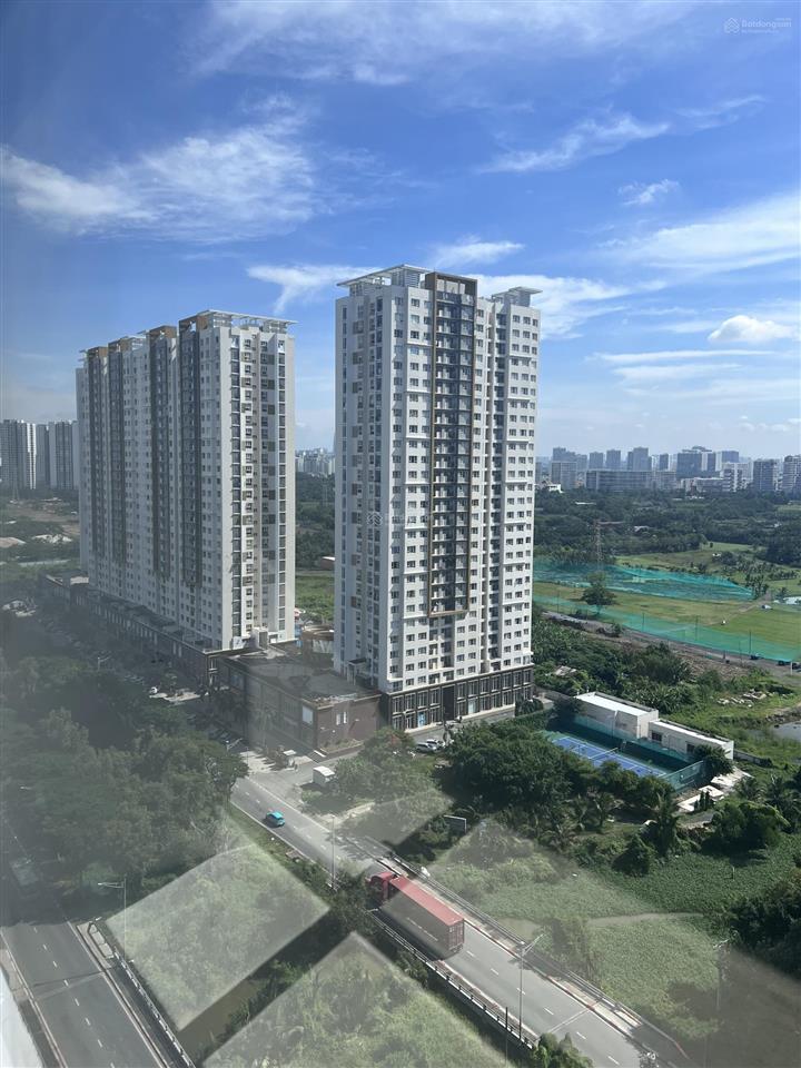 Bán gấp the park residence 2pn 1wc 2,7 tỷ  0904 133 ***