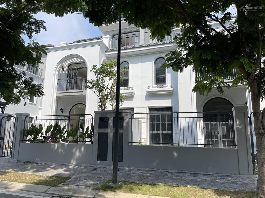 Gia chủ cần bán lại căn nhà phố nghỉ dưỡng tropic bề ngang 8m, giá chỉ 13,1 tỷ công chứng ngay