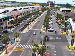 Chính chủ gửi bán căn shophouse trực diện quảng trường phố đi bộ bikini beach giá 8,9 tỷ công chứng