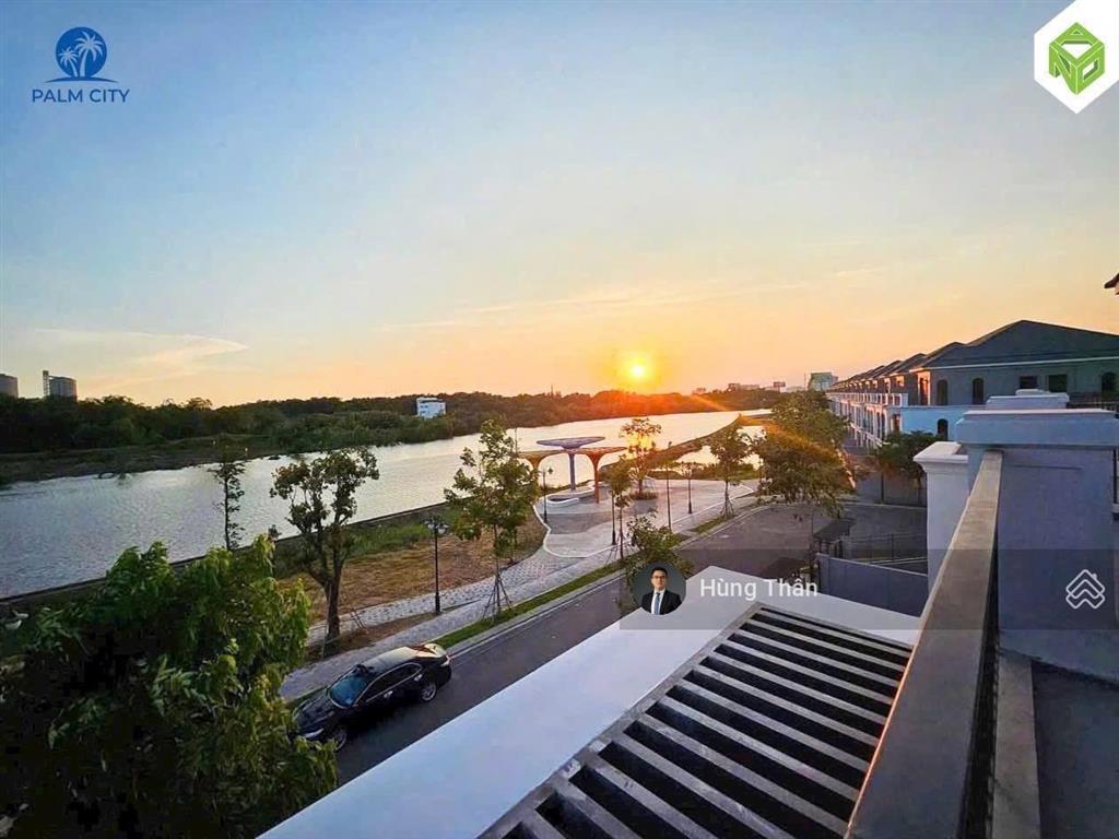 Chính chủ gửi bán căn biệt thự trực diện mặt sông rạch chiếc (chỉ 1 căn duy nhất), sổ hồng riêng