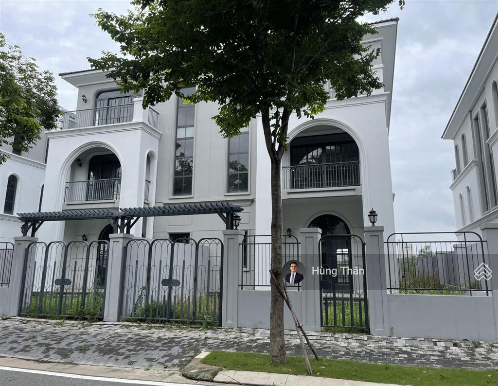 Chính chủ gửi bán căn biệt thự trực diện mặt sông rạch chiếc (chỉ 1 căn duy nhất), sổ hồng riêng