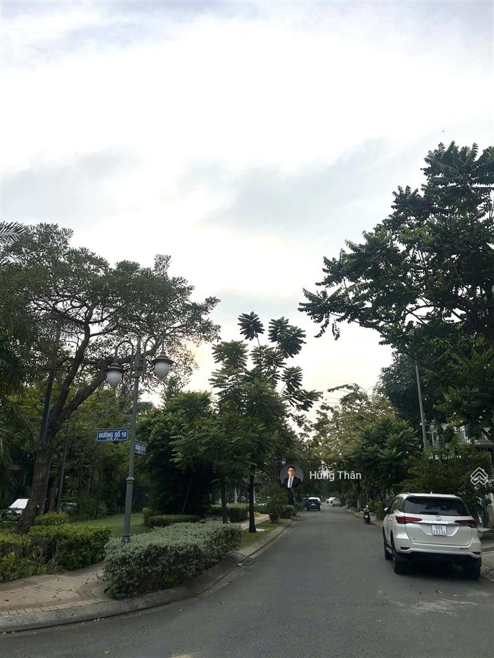 Chính chủ thiện chí bán căn nhà phố lakeview city, cửa chính hướng tây, giá 16,8 tỷ sang tên