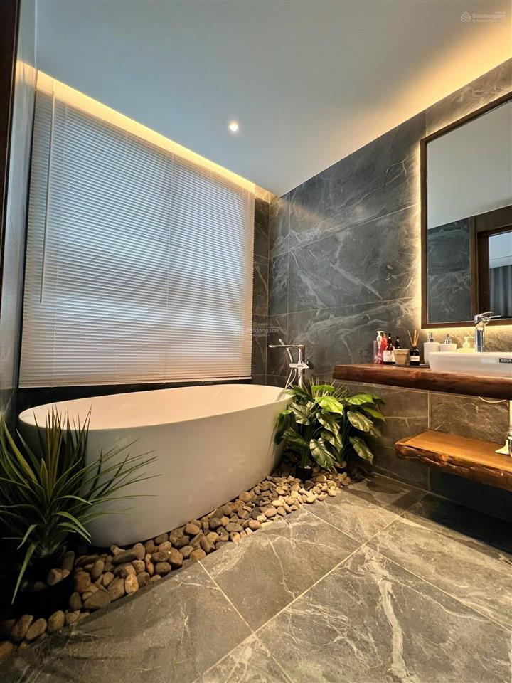 Biệt thự biển đơn lập rộng 300m2, trực diện mặt tiền sông ray dành cho giới tinh hoa