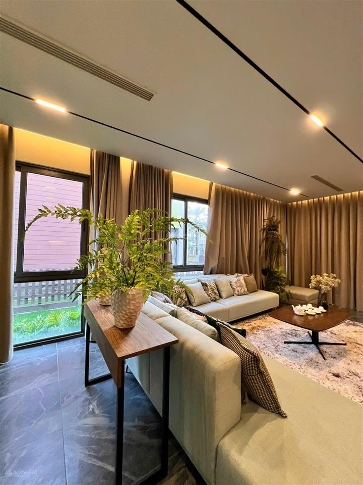 Biệt thự biển đơn lập rộng 300m2, trực diện mặt tiền sông ray dành cho giới tinh hoa
