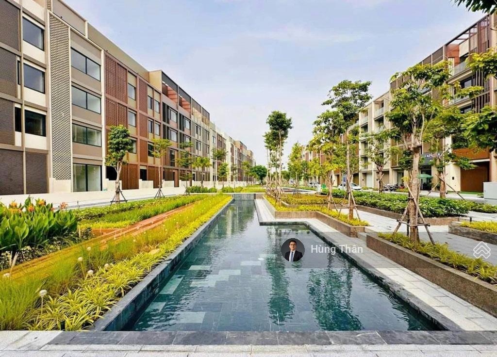 Chính chủ đi định cư nên cần bán nhanh căn nhà phố soho 95m2 đất, 346m2 sàn giá 28,6 tỷ sang tên
