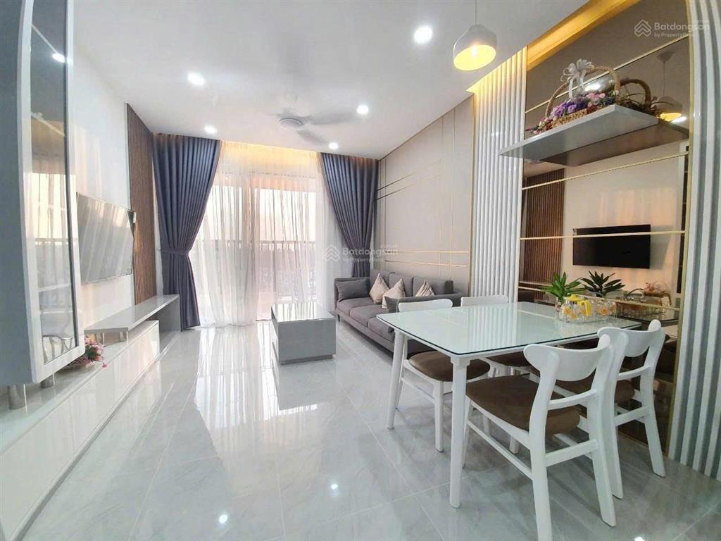 Hot  2 phòng ngủ nội thất đẹp chỉ 16tr  cho thuê căn hộ tòa golden mansion khu sân bay tsn