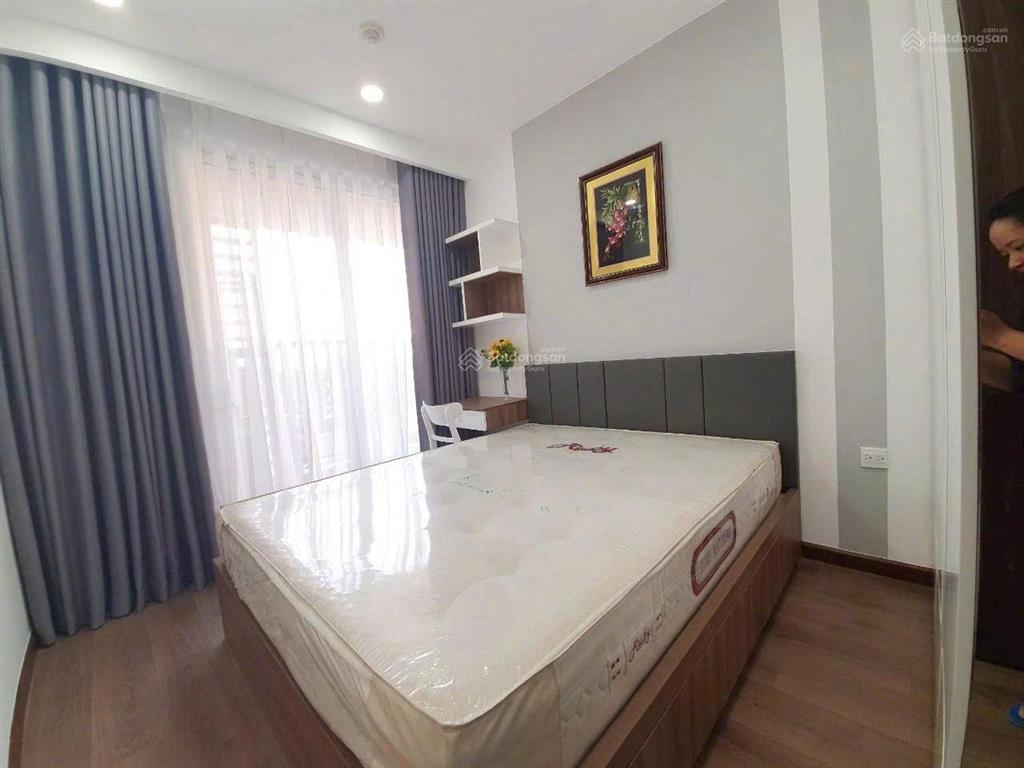 Hot  2 phòng ngủ nội thất đẹp chỉ 16tr  cho thuê căn hộ tòa golden mansion khu sân bay tsn