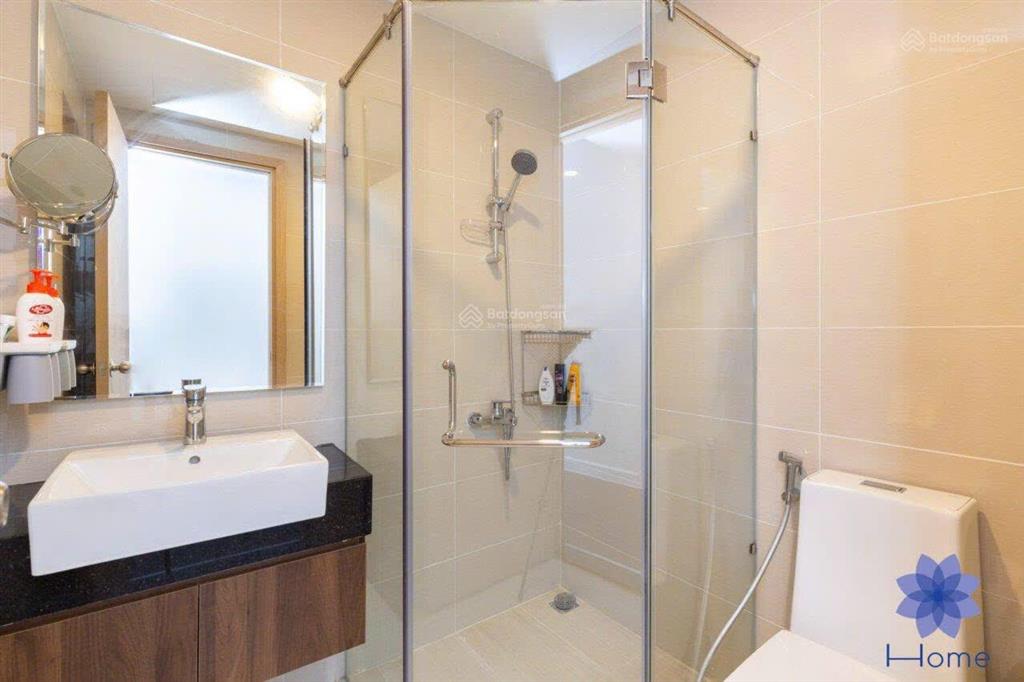 Cho thuê căn hộ 2pn nội thất mới đẹp, giá tốt, tòa golden mansion cao cấp khu sân bay